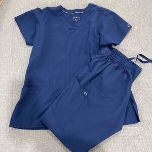 Wonderwink scrub set